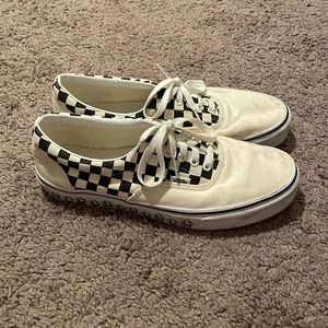 White Checkered Men’s Vans 10.5